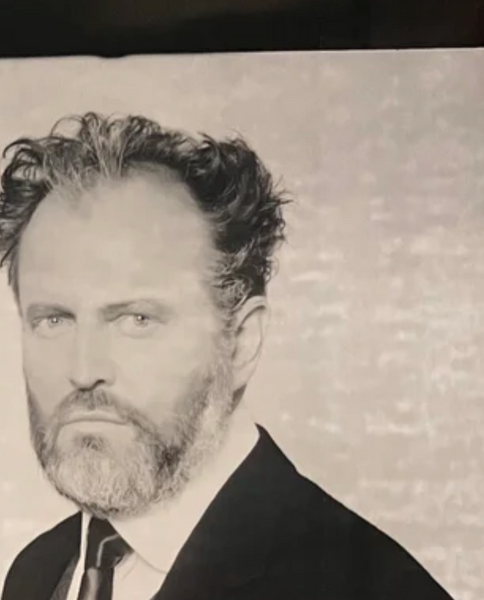 ULTIMATE B/W  § GIANT PORTRAIT